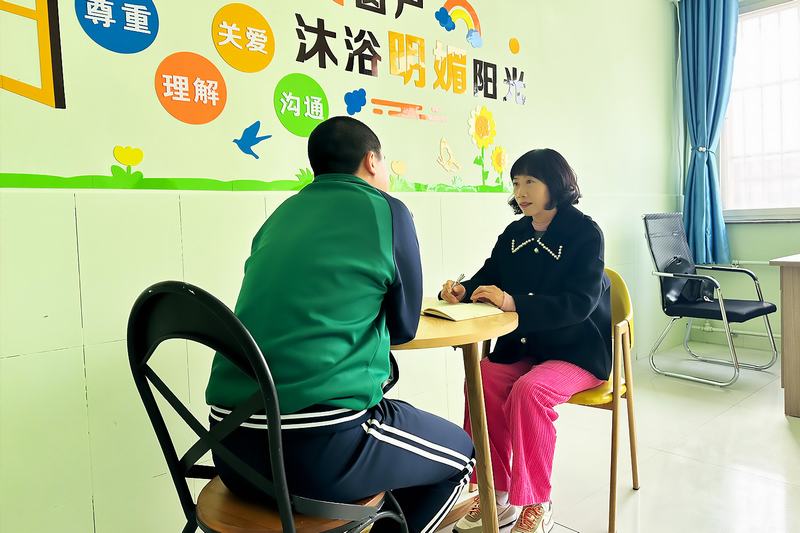 应对青春期叛逆：家庭引导与专业矫正的结合